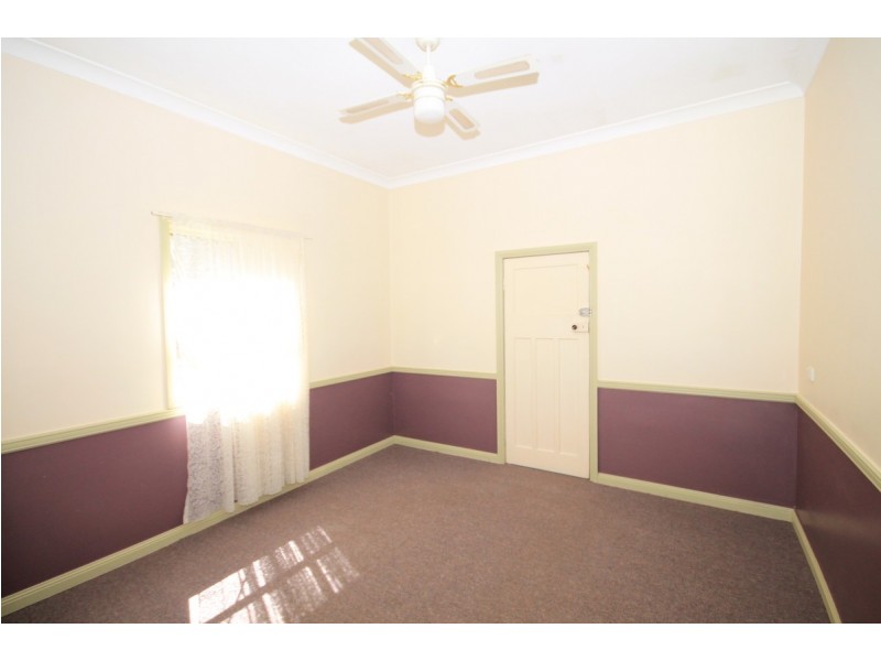 59 Chester Street, Inverell NSW 2360