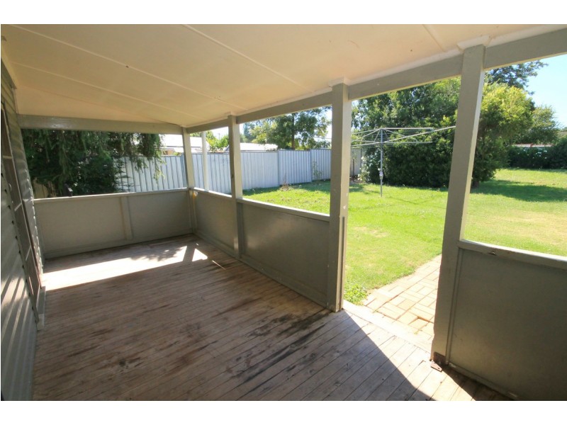 59 Chester Street, Inverell NSW 2360