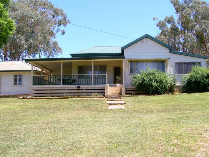 235 Waddells Lane, Inverell NSW 2360