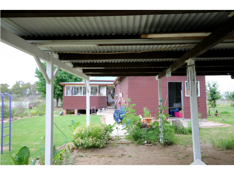 244 Howell Road, Tingha NSW 2369