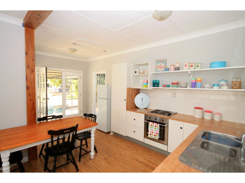 17 Lang Street, Inverell NSW 2360