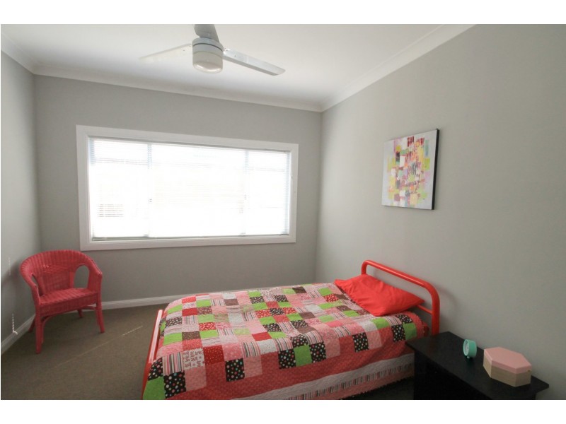 17 Lang Street, Inverell NSW 2360