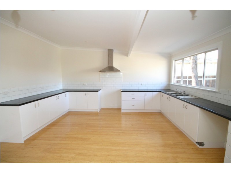 19 Chester Street, Inverell NSW 2360