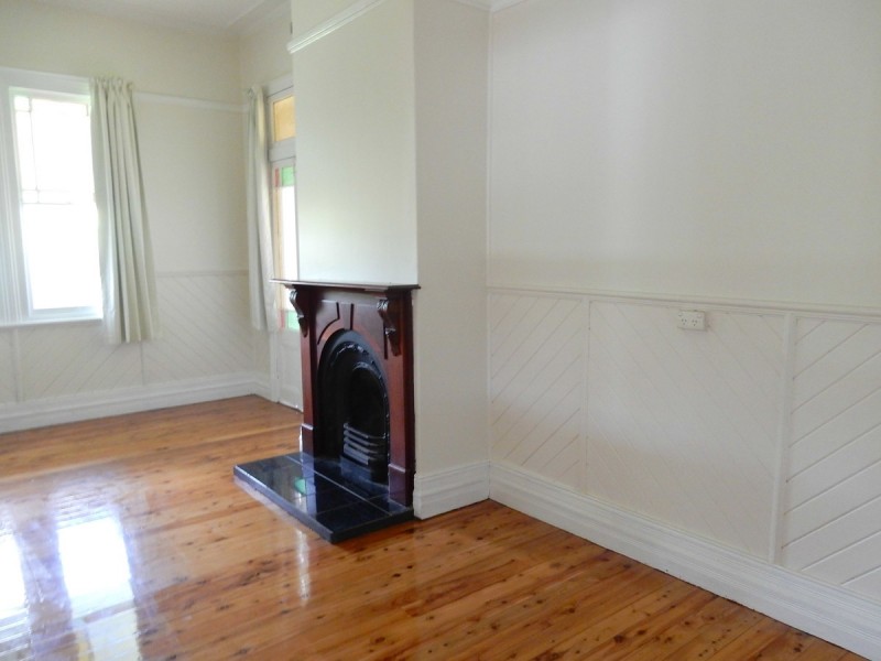 19 Chester Street, Inverell NSW 2360