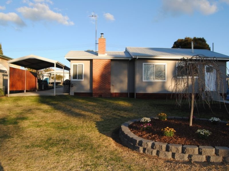 10 East Street, Inverell NSW 2360