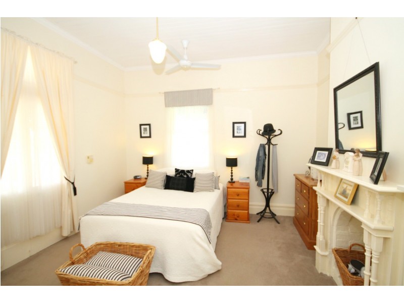 32 Brae Street, Inverell NSW 2360