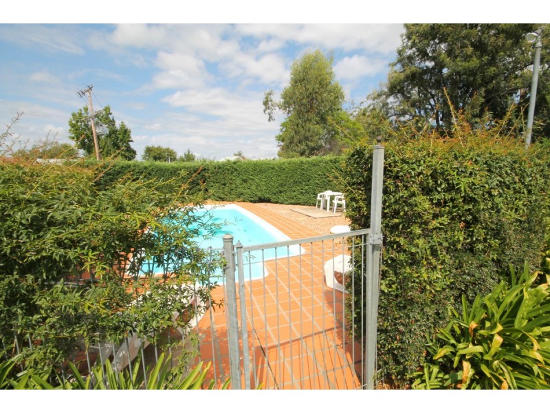 32 Brae Street, Inverell NSW 2360