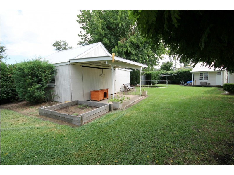 32 Brae Street, Inverell NSW 2360