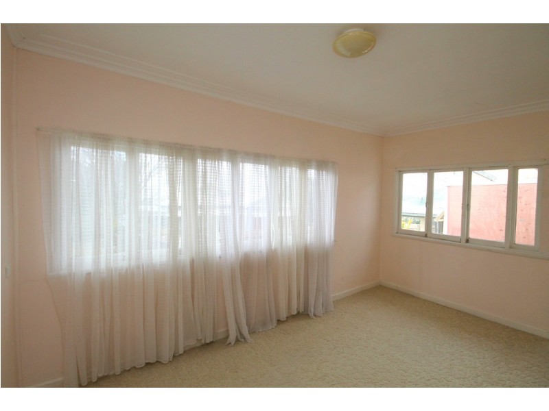 19 Brae Street, Inverell NSW 2360