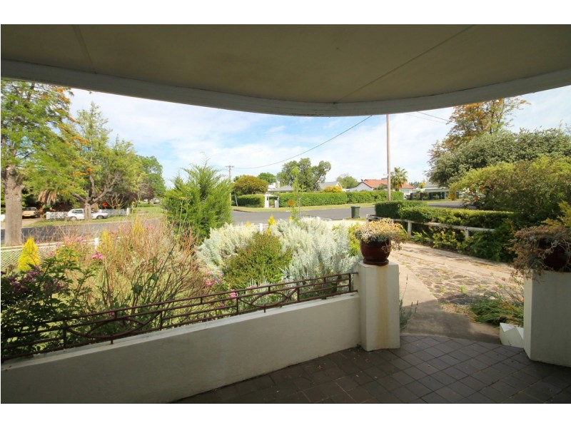 19 Brae Street, Inverell NSW 2360