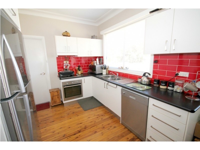 10 East Street, Inverell NSW 2360