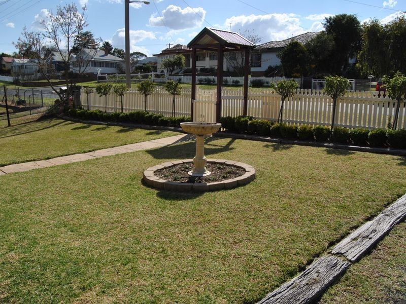 41 George Street, Inverell NSW 2360