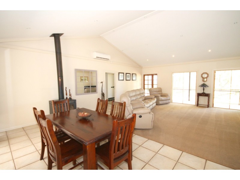 58 Wolbah Close, Inverell NSW 2360