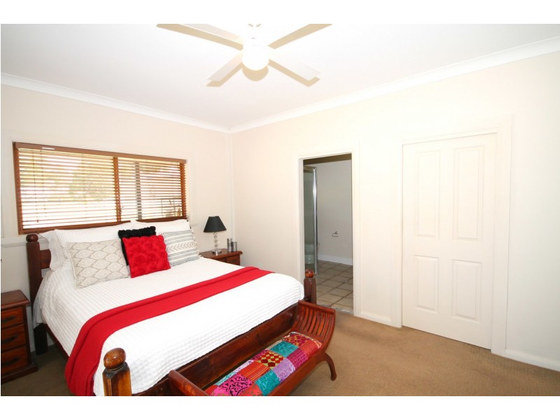 58 Wolbah Close, Inverell NSW 2360