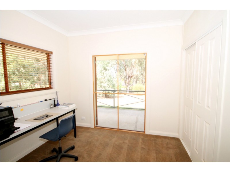 58 Wolbah Close, Inverell NSW 2360