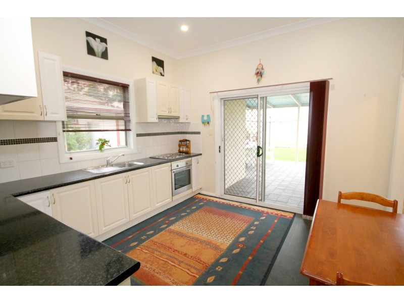 19 Bennett Street, Inverell NSW 2360