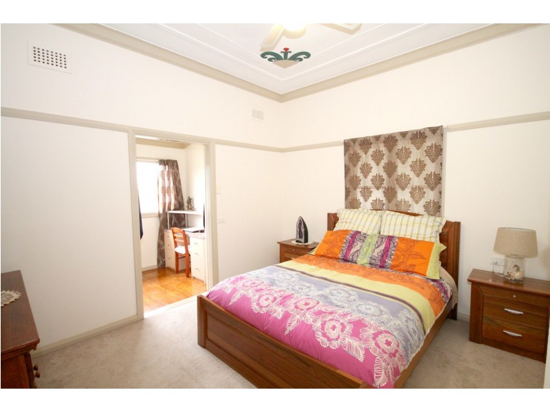 19 Bennett Street, Inverell NSW 2360