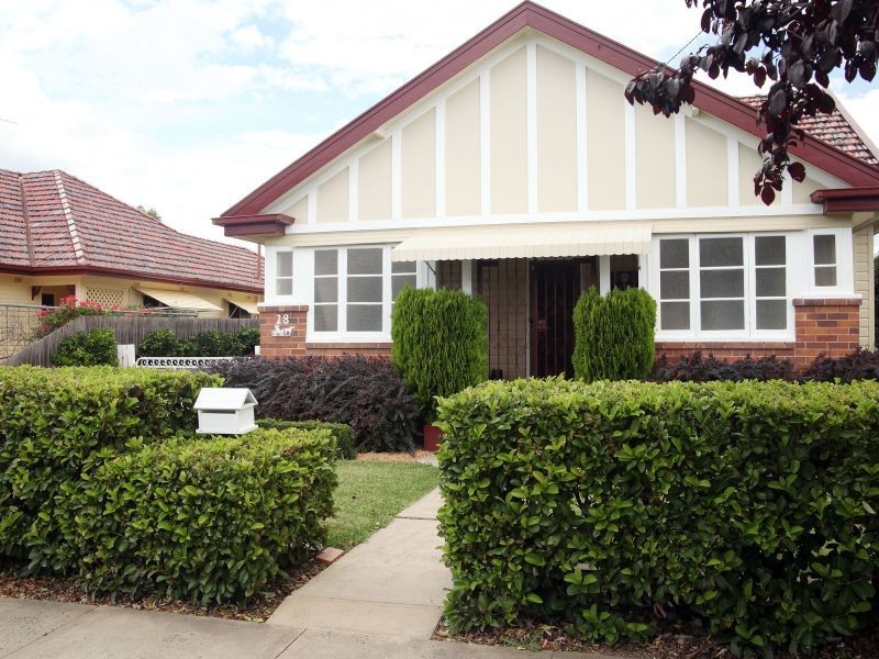 28 Chisholm Street, Inverell NSW 2360