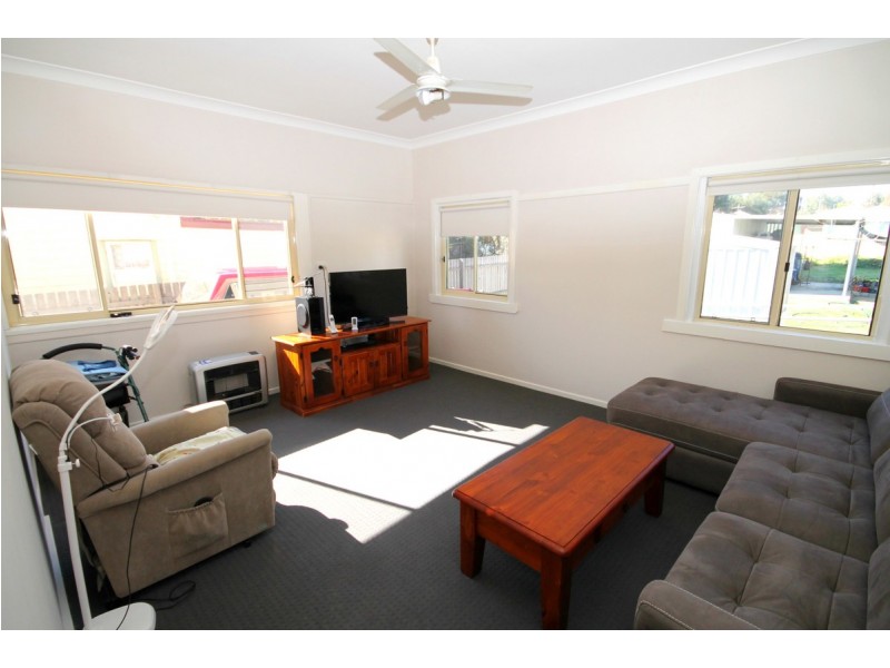 49 Greaves Street, Inverell NSW 2360