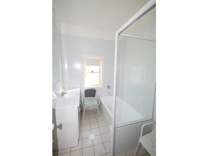 49 Greaves Street, Inverell NSW 2360
