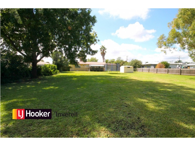 54 Moore Street, Inverell NSW 2360