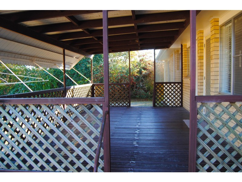 54 Moore Street, Inverell NSW 2360
