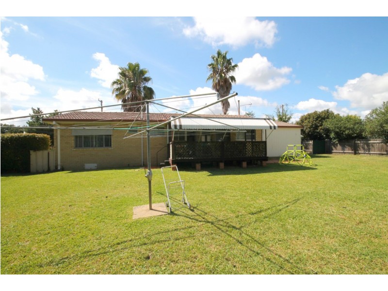 54 Moore Street, Inverell NSW 2360