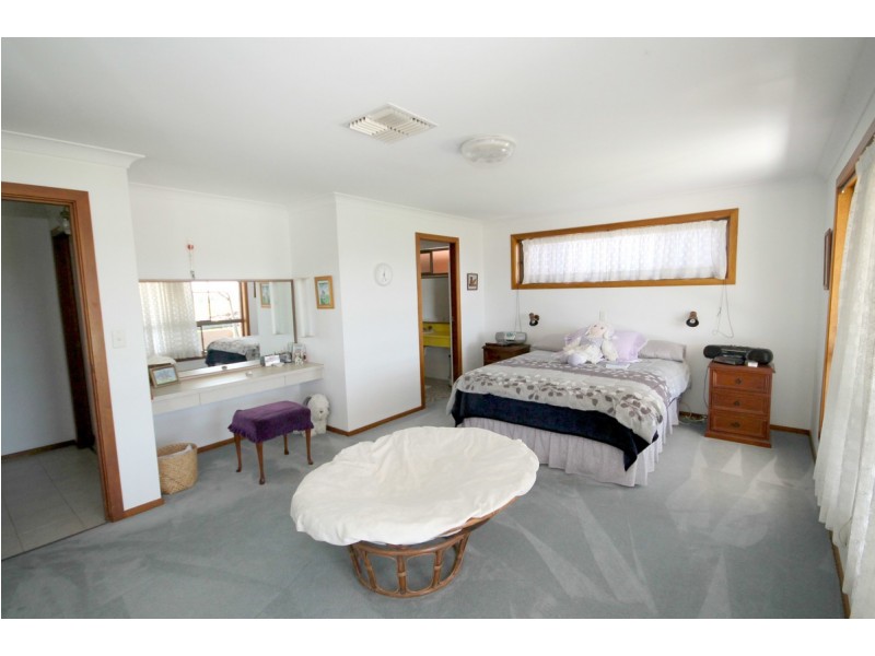 29 Toms Drive, Inverell NSW 2360