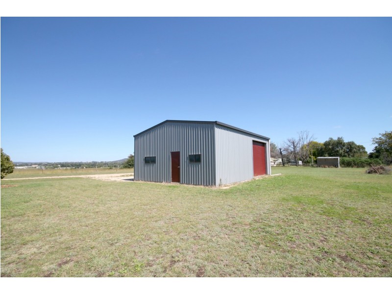 29 Toms Drive, Inverell NSW 2360