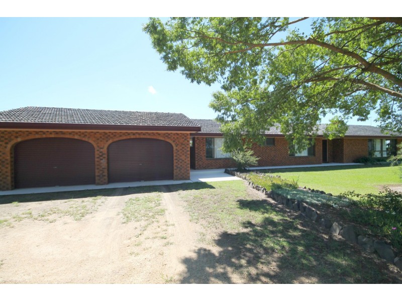 29 Toms Drive, Inverell NSW 2360