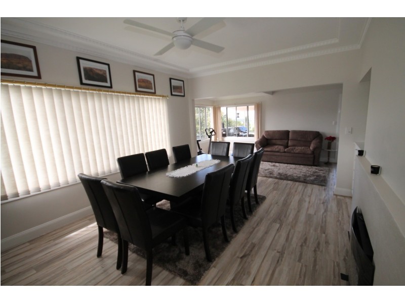 2 Lewin Street, Inverell NSW 2360