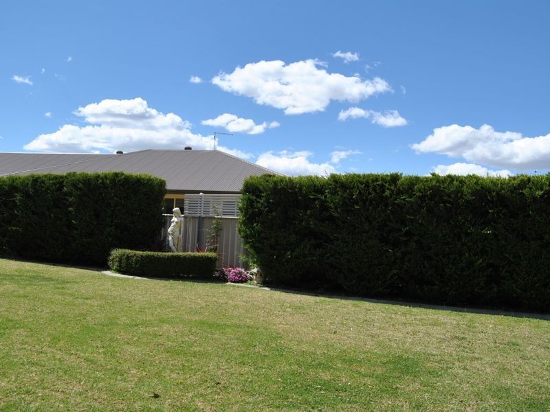 18 Coolibah Drive, Inverell NSW 2360