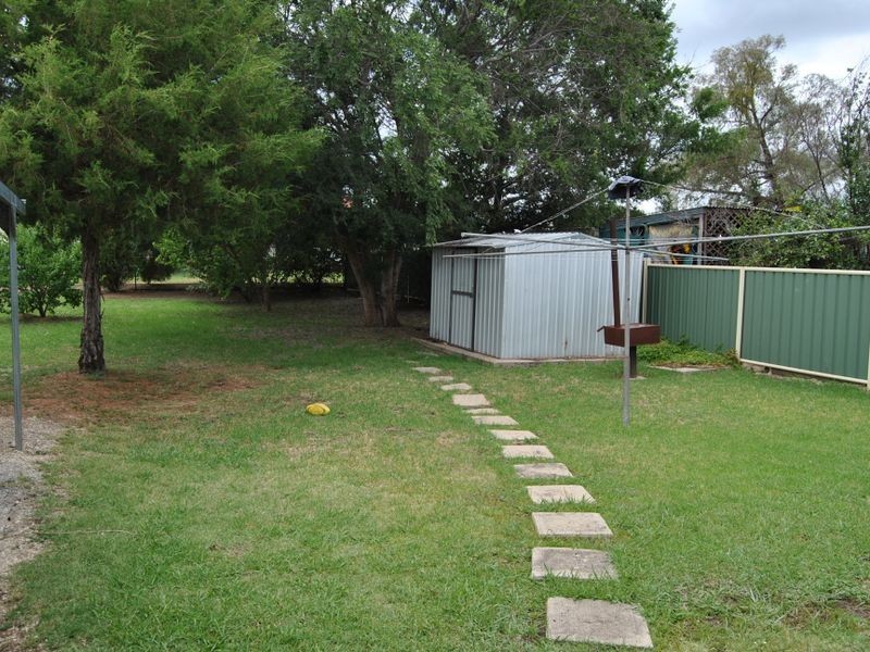 75 Granville Street, Inverell NSW 2360