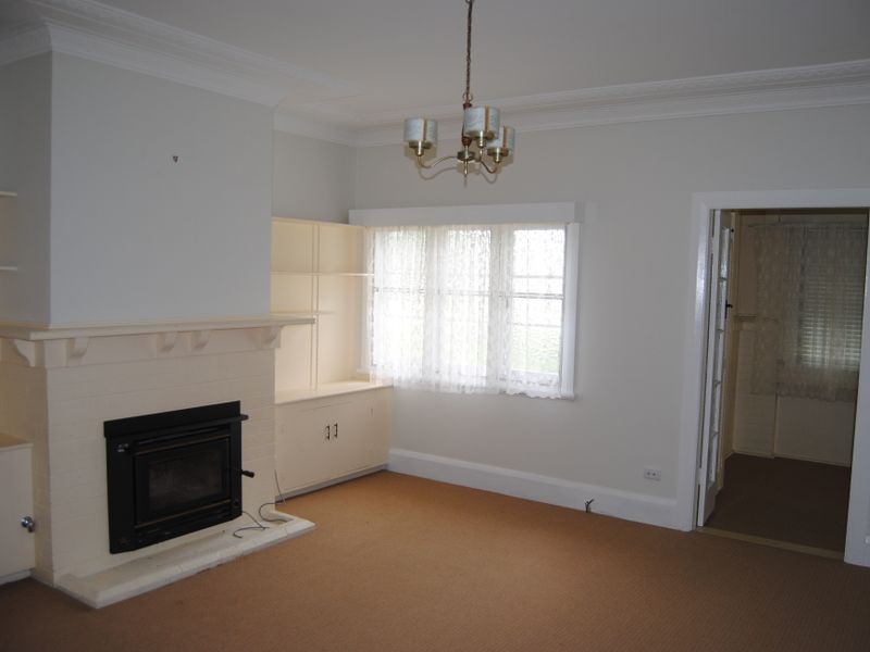 7 May Street, Inverell NSW 2360