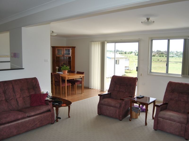 23 Taylor Avenue, Inverell NSW 2360