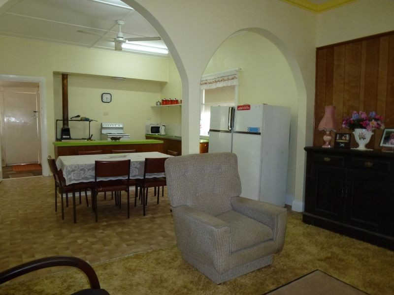 35 Chester Street, Inverell NSW 2360