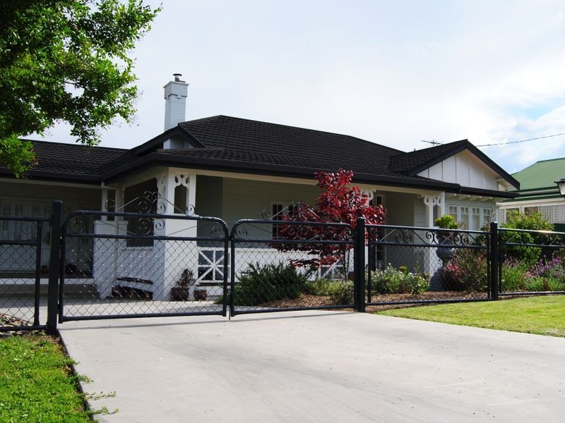 6 High Street, Inverell NSW 2360