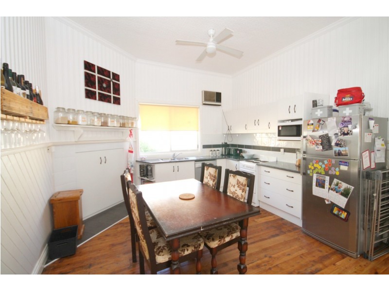 86 Granville Street, Inverell NSW 2360