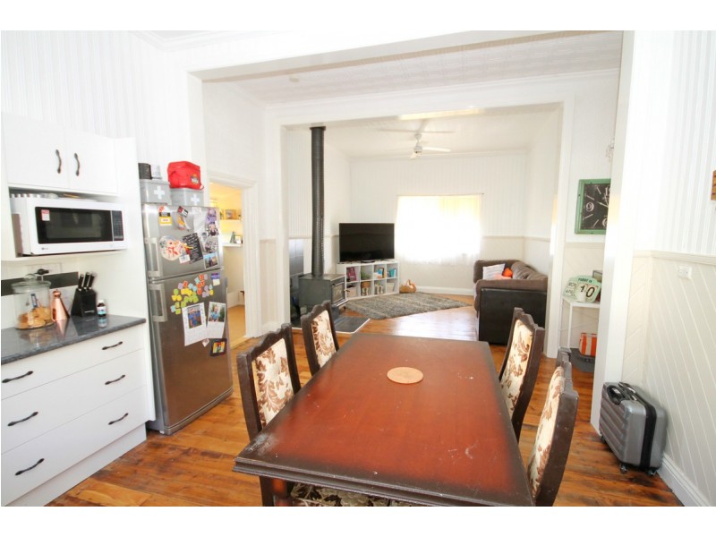 86 Granville Street, Inverell NSW 2360