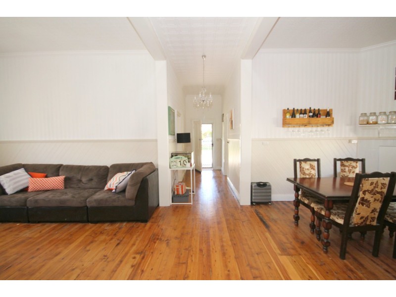 86 Granville Street, Inverell NSW 2360