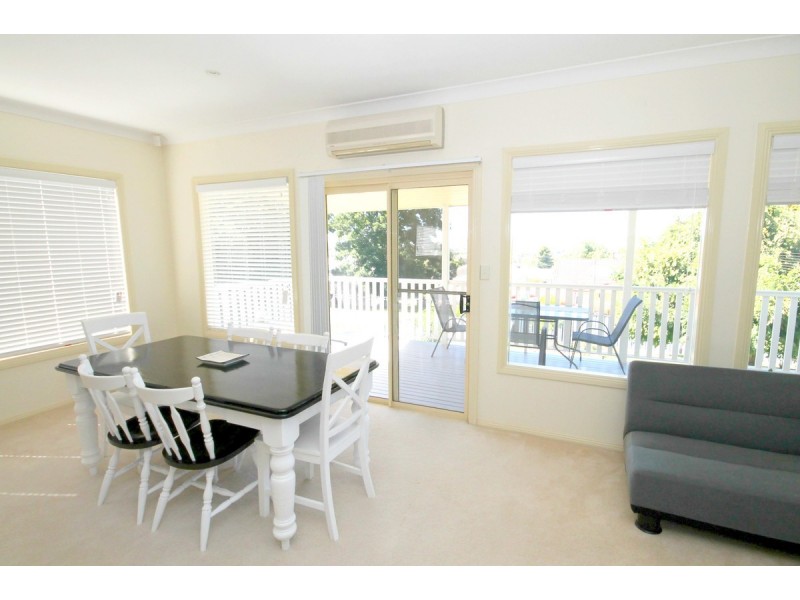 28 Gordon Street, Inverell NSW 2360