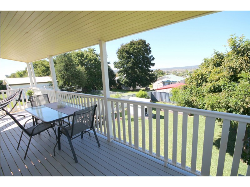 28 Gordon Street, Inverell NSW 2360