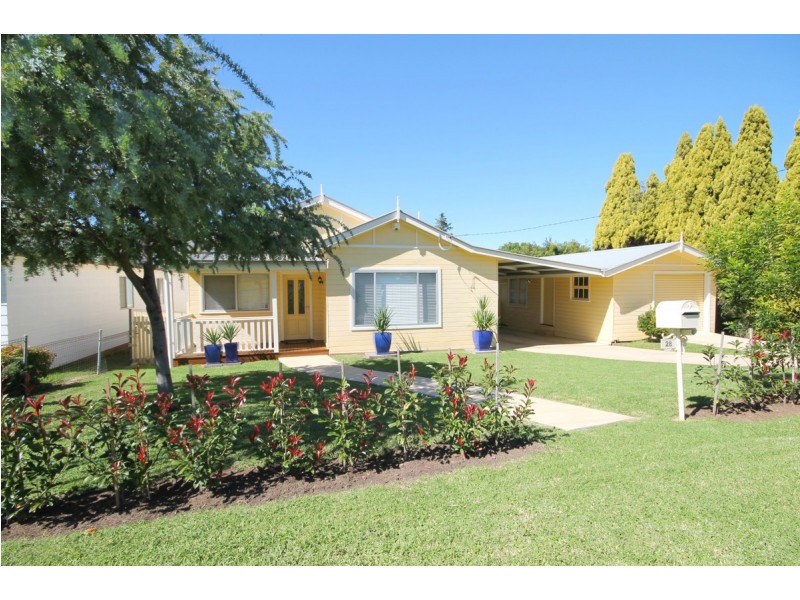 28 Gordon Street, Inverell NSW 2360