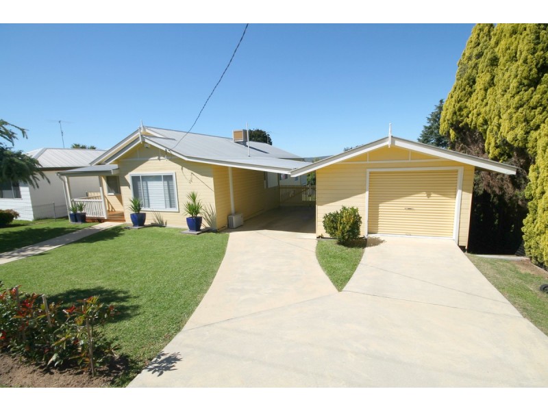 28 Gordon Street, Inverell NSW 2360