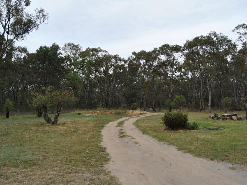 25 Wetzlers Drive, Gilgai NSW 2360