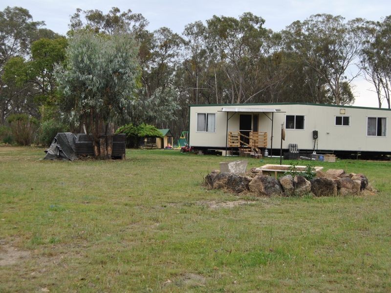 25 Wetzlers Drive, Gilgai NSW 2360