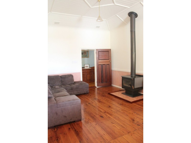 72 Urabatta Street, Inverell NSW 2360