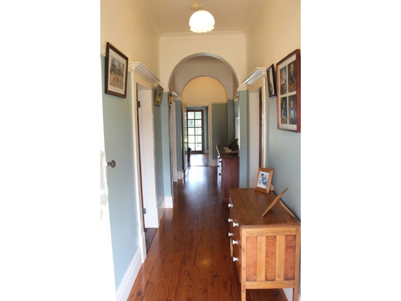 72 Urabatta Street, Inverell NSW 2360