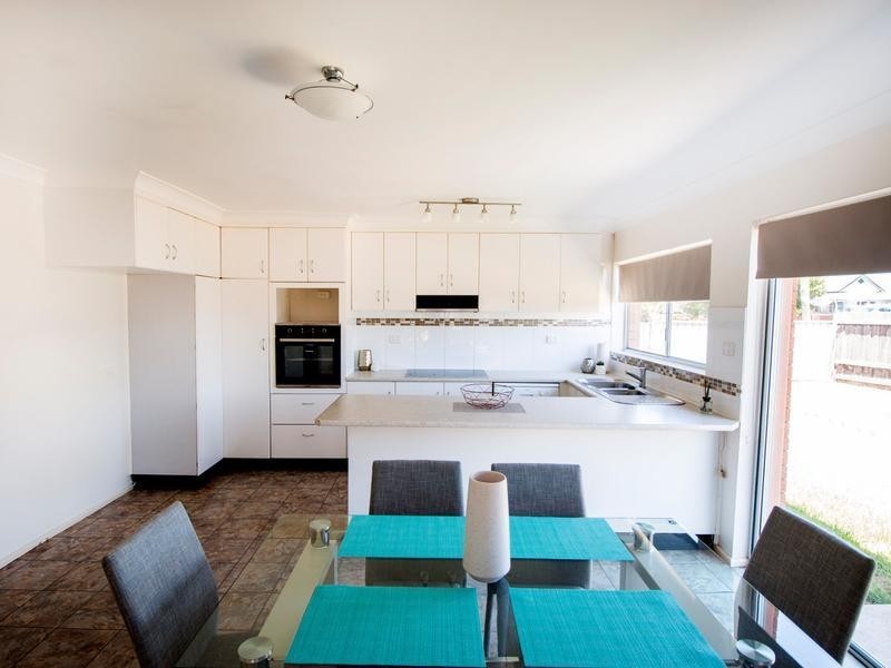 24 Andrew Street, Inverell NSW 2360