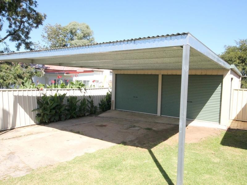24 Andrew Street, Inverell NSW 2360